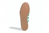 GAZELLE WHITE BOLD GREEN GUM [IH2216]