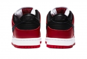 SB DUNK LOW CHICAGO [BQ6817-600]