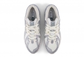 NEW BALANCE 1906R SILVER METALLIC SEA SALT [M1906REE]