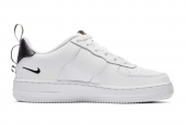 AIR FORCE 1 UTILITY WHITE BLACK [AR1708-100]