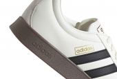 VL COURT CLASSIC CREAM WHITE CORE BLACK GUM [JI0497]