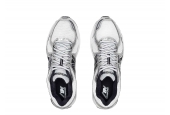 NEW BALANCE 860V2 BLACK WHITE SILVER [ML860XD]