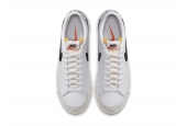 BLAZER LOW 77 VINTAGE WHITE BLACK [DA6364-101]