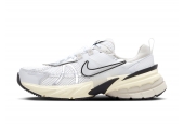 NIKE V2K RUN RUNTEKK ‘SUMMIT WHITE METALLIC SILVER’  [FD0736-100]