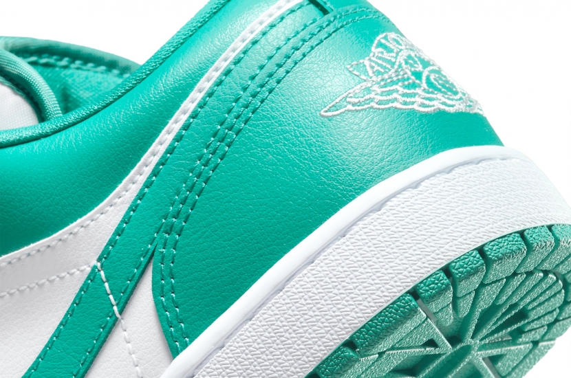 AIR JORDAN 1 LOW NEW EMERALD [DC0774-132]