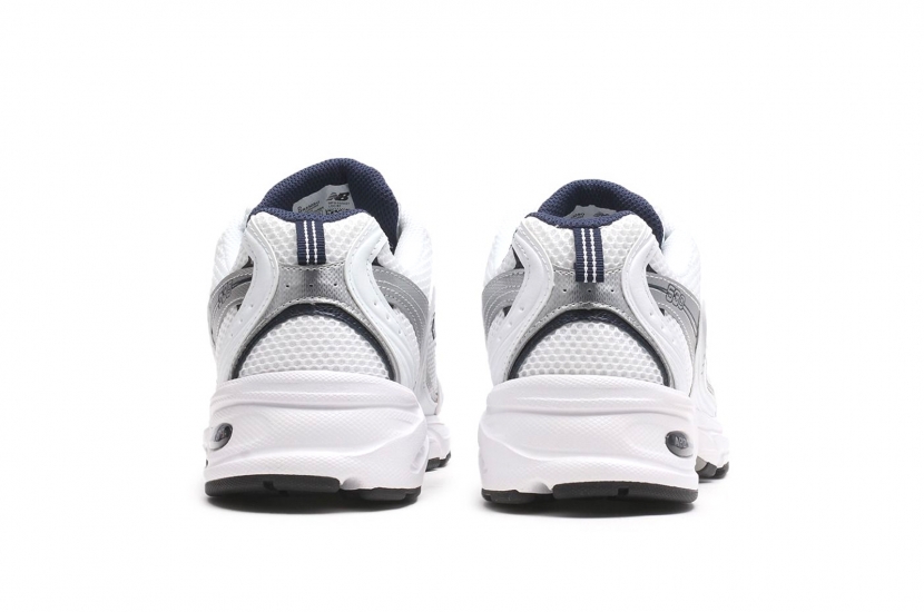 NEW BALANCE 530 RETRO RUNNING NAVY [MR530SG]