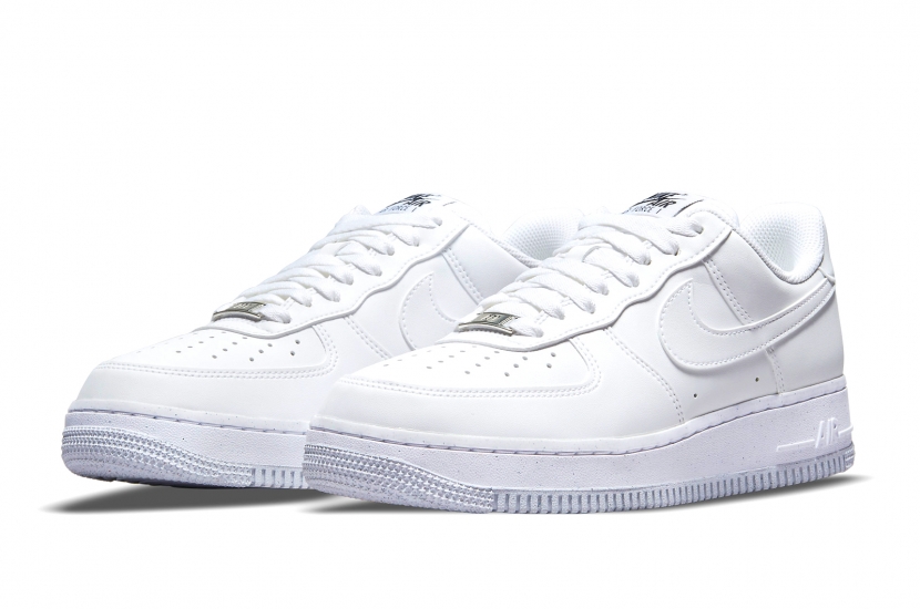 AIR FORCE 1 NEXT NATURE WHITE METALLIC GREY [DC9486-101]