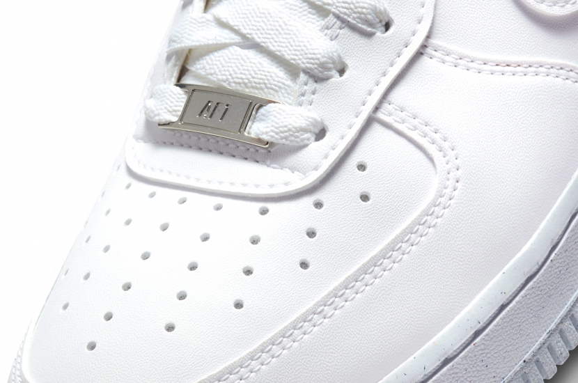 AIR FORCE 1 NEXT NATURE WHITE METALLIC GREY [DC9486-101]