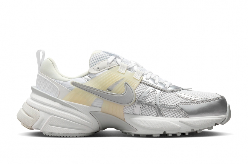 NIKE V2K RUN METALLIC SILVER [FD0736-104]