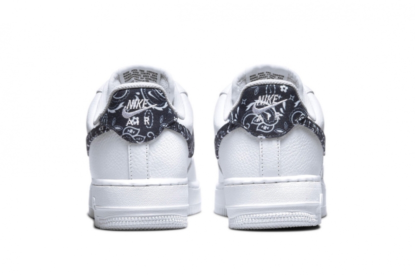 AIR FORCE 1 LOW '07 ESSENTIAL WHITE BLACK PAISLEY W [DH4406-101]