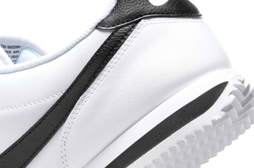 NIKE CORTEZ WHITE BLACK [DM4044-105]