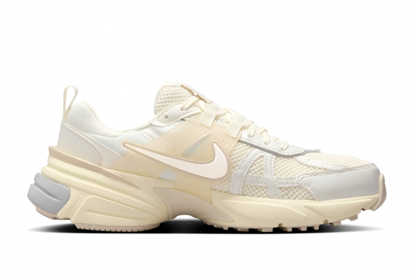 NIKE V2K RUN PALE IVORY [HQ1512-110]