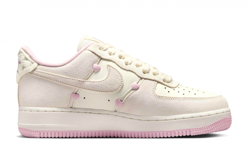  Air Force 1 Low Valentine's Day 2025 [HV5992-111]