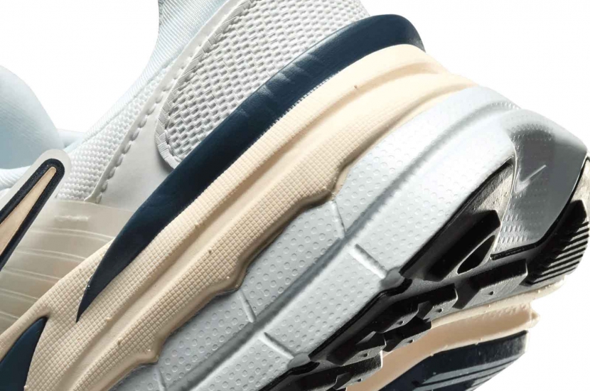 V2K RUN PLATINUM TINT W [FD0736-004]