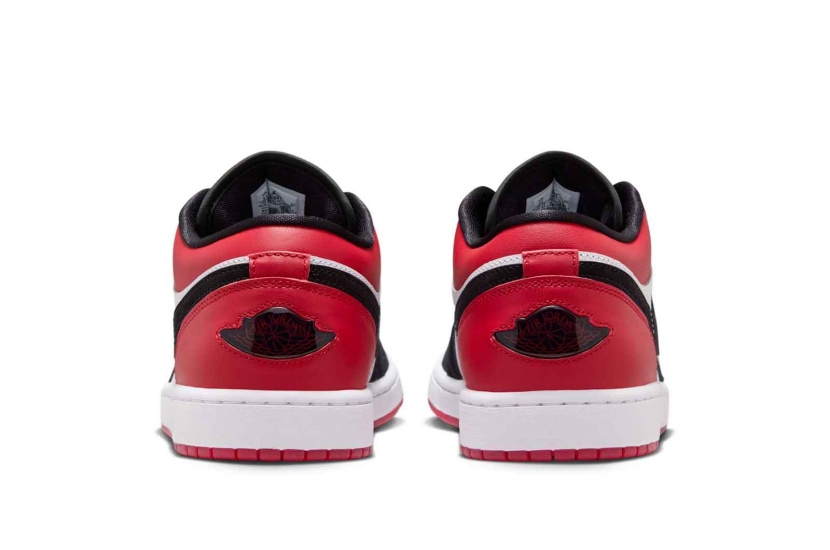AIR JORDAN 1 LOW SE BLACK TOE [IB8971-106]