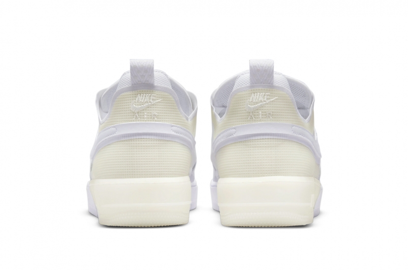 AIR FORCE 1 REACT "TRIPLE WHITE" [DM0573-100]