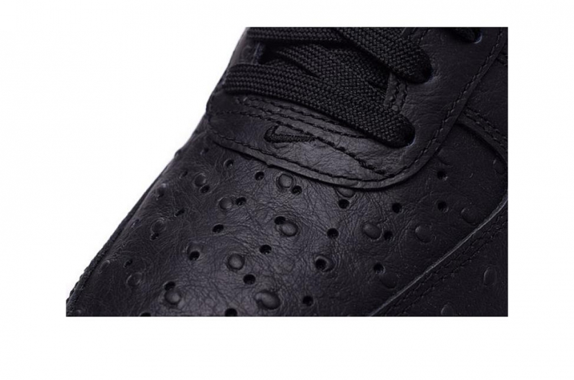 AIR FORCE 1 '07 LV8 BLACK [718152-009]