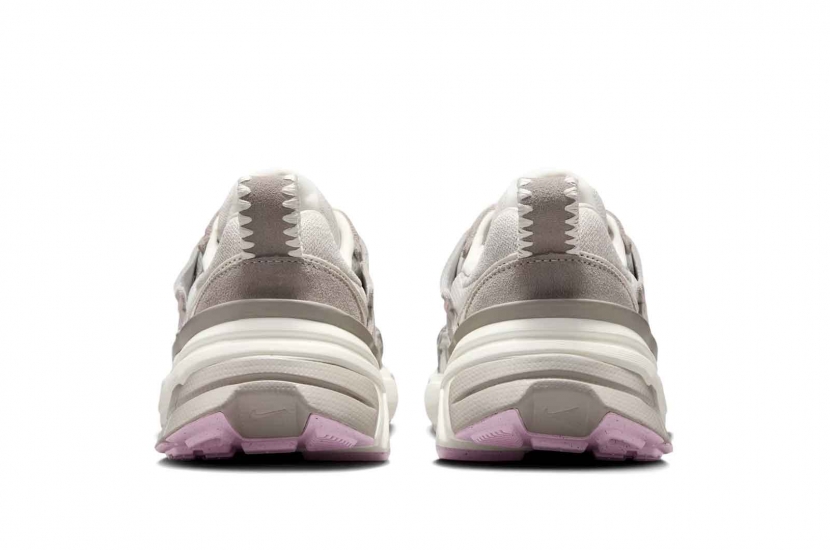 NIKE V2K RUN SAIL PINK FOAM SAIL COLLEGE GREY [HV5997-161]
