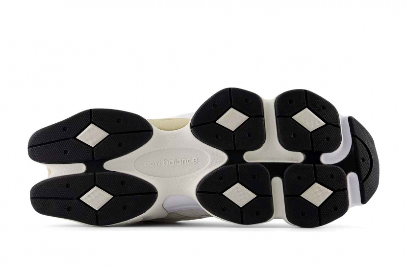 NEW BALANCE 9060 SEA SALT MOONBEAM [U9060WHT]