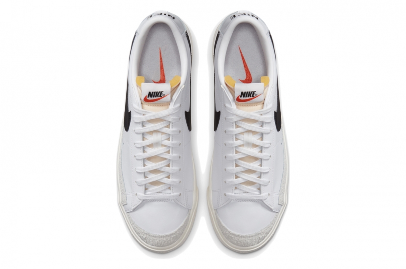 BLAZER LOW 77 VINTAGE WHITE BLACK [DA6364-101]