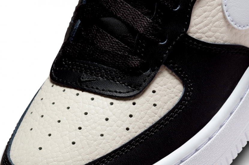 AIR FORCE 1 '07 LV8 BLACK PHANTOM SPLIT [FB9035-002]