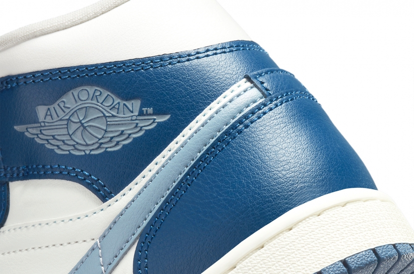 AIR JORDAN 1 MID SKY J FRENCH BLUE [BQ6472-414]