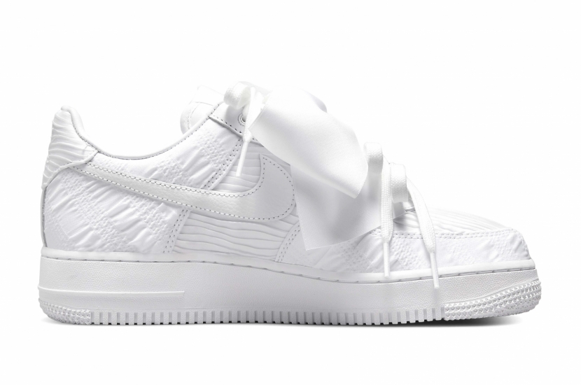 AIR FORCE 1 BOW WHITE [DV4244-111]