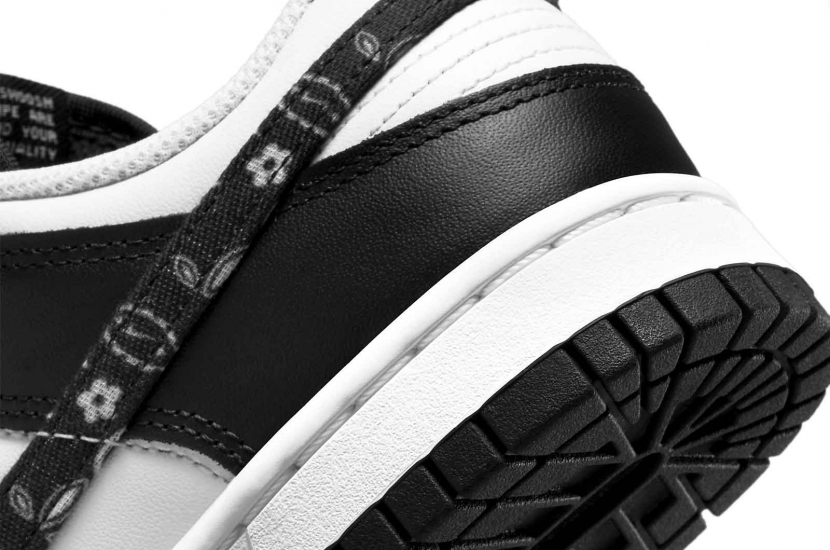 DUNK LOW ESSENTIAL PAISLEY PACK BLACK [DH4401-100]