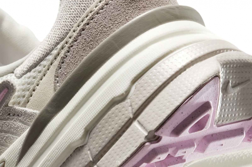 NIKE V2K RUN SAIL PINK FOAM SAIL COLLEGE GREY [HV5997-161]