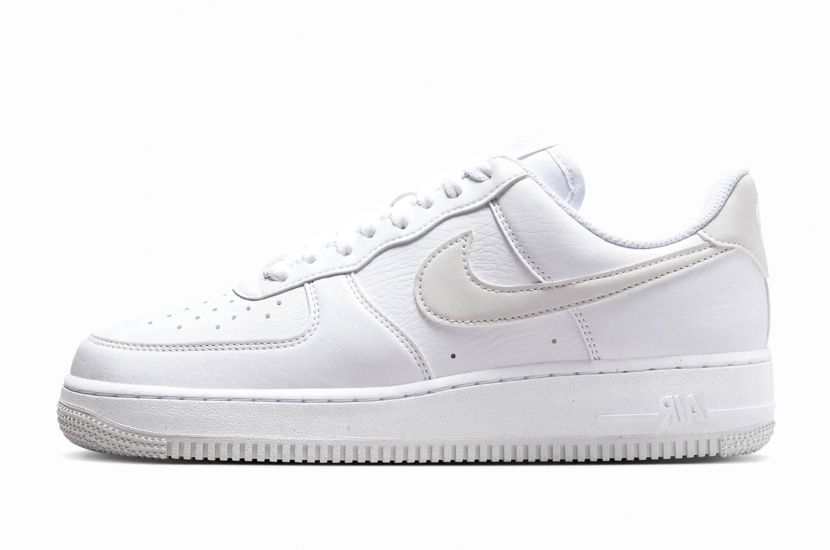 AIR FORCE 1 ’07 SE NEXT NATURE ‘WHITE PHOTON DUST’ [DV3808-104]