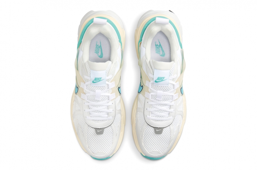 NIKE V2K RUN ‘COCONUT MILK’ [FD0736-105]