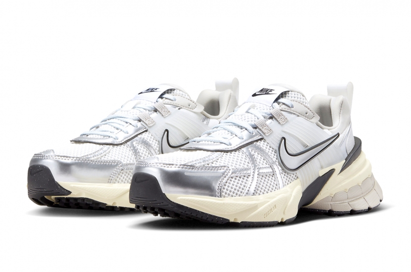 NIKE V2K RUN RUNTEKK ‘SUMMIT WHITE METALLIC SILVER’  [FD0736-100]