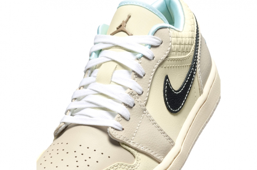 AIR JORDAN 1 LOW SE ‘SANDDRIFT GLACIER’ [HQ3440-101]