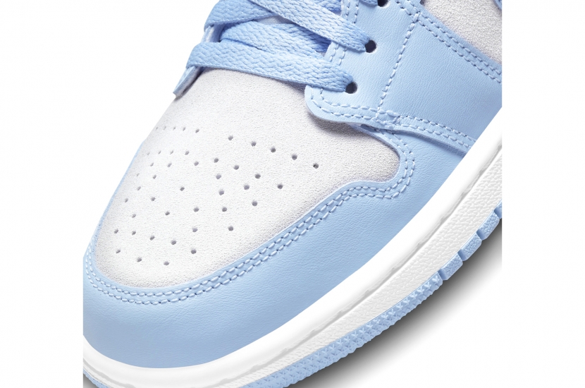 AIR JORDAN 1 LOW ‘UNIVERSITY BLUE [DC0774-050] 