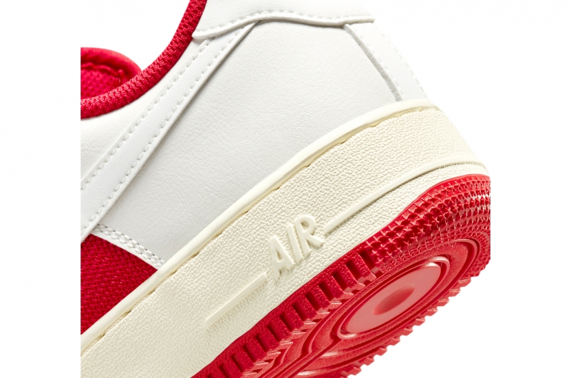 AIR FORCE 1 LOW '07 LV8 ATHLETIC DEPARTMENT SAIL UNIVERSITY RED [FN7439-133]