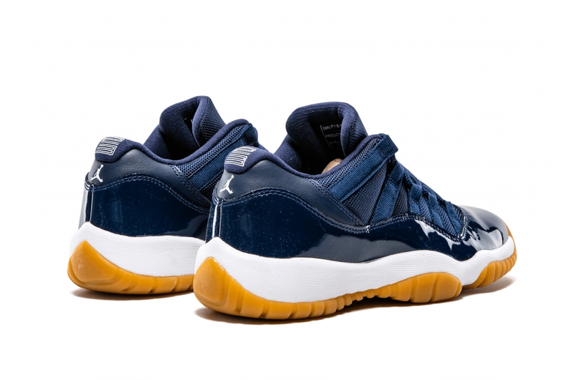 AIR JORDAN 11 LOW NAVY GUM [528896-405]