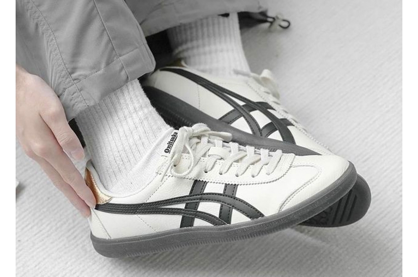 ONITSUKA TIGER TOKUTEN WHITE BLACK [1183B938-100]