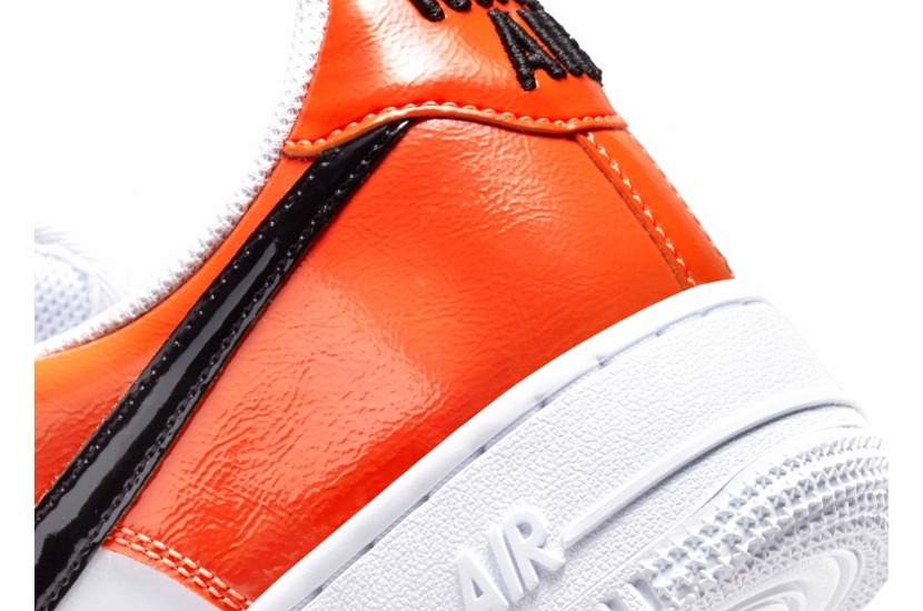 AIR FORCE 1 ESENTIAL WHITE/BRILLIANT ORANGE W [DJ9942-103]