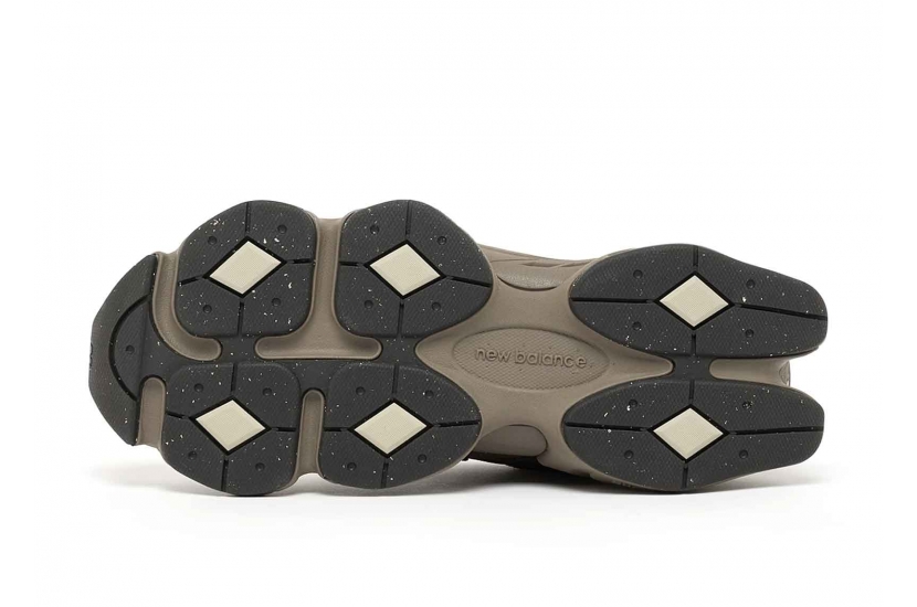 NEW BALANCE 9060 MONO CORTADO [U9060493]