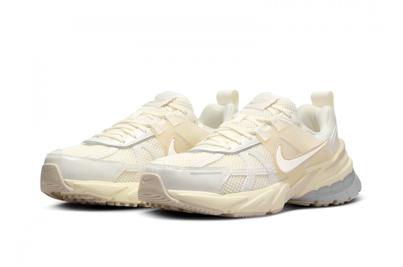 NIKE V2K RUN PALE IVORY [HQ1512-110]