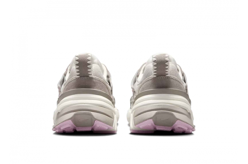 NIKE V2K RUN SAIL PINK FOAM SAIL COLLEGE GREY [HV5997-161]