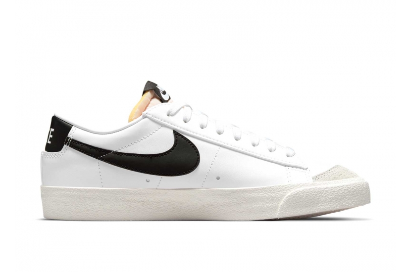 BLAZER LOW '77 WHITE BLACK 