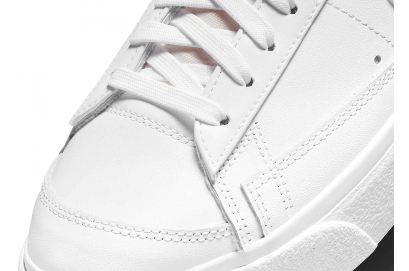 BLAZER LOW PLATFORM TRIPLE WHITE [DJ0292-100]