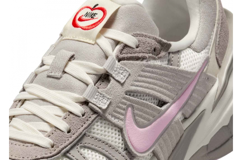 NIKE V2K RUN SAIL PINK FOAM SAIL COLLEGE GREY [HV5997-161]