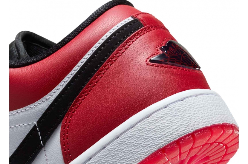 AIR JORDAN 1 LOW SE BLACK TOE [IB8971-106]