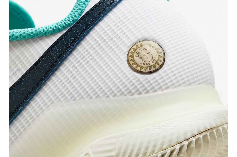 NIKE COURT AIR ZOOM VAPOR PRO "WHITE COCONUT MILK" [HM3705-141]