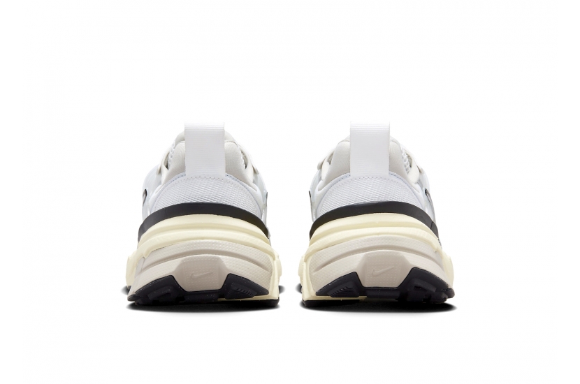 NIKE V2K RUN RUNTEKK ‘SUMMIT WHITE METALLIC SILVER’  [FD0736-100]