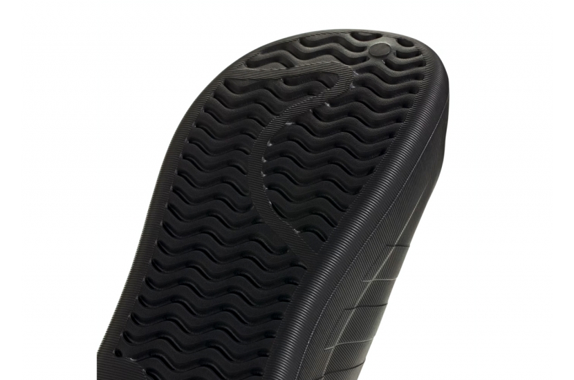 ADIFOM SUPERSTAR MULE CORE BLACK [IH7787]